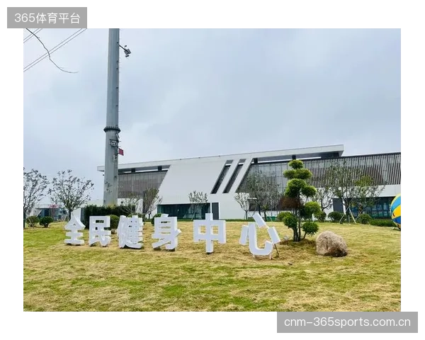 体育消费正向精神满足跃升：户外运动的社交属性已超越单纯的健身需求